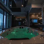 2401 At Mercury By Aura *